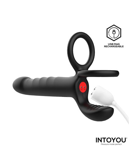 Magnor Dildo con Anillo Doble y Estimulador de Testículos