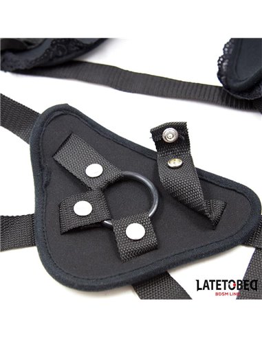 Arnés Strap On Encaje con Anillo Silicona Ajustable